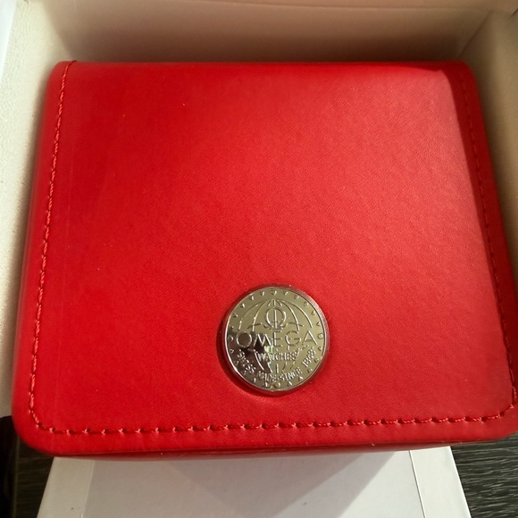 Omega Men's Black and Gold Dive Watch - Picture 7 of 12